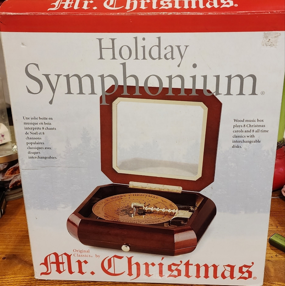 HOLIDAY SYMPHONIUM - Picture 10 of 10